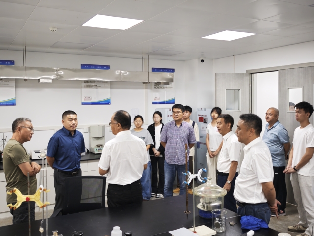 艺术设计学院师生团队赴珠海交通工程技术开展学习调研与技术交流 助力软件开发创新融合